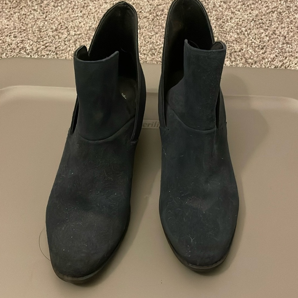 Ankle boots